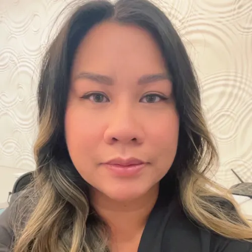 Pam Kuell headshot